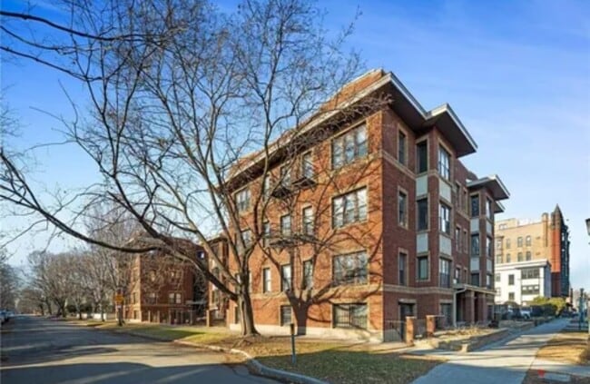 Photo - 391 Laurel Ave