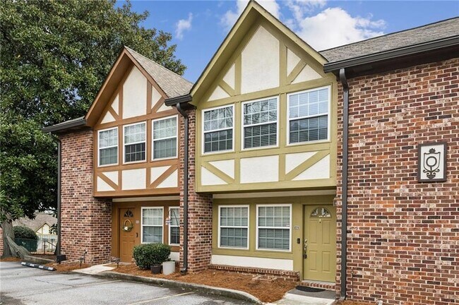 Photo - 2825 Ne Expressway Unit O2