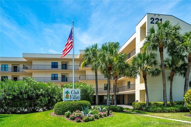 Photo - 221 NE Plantation Rd Unit 407