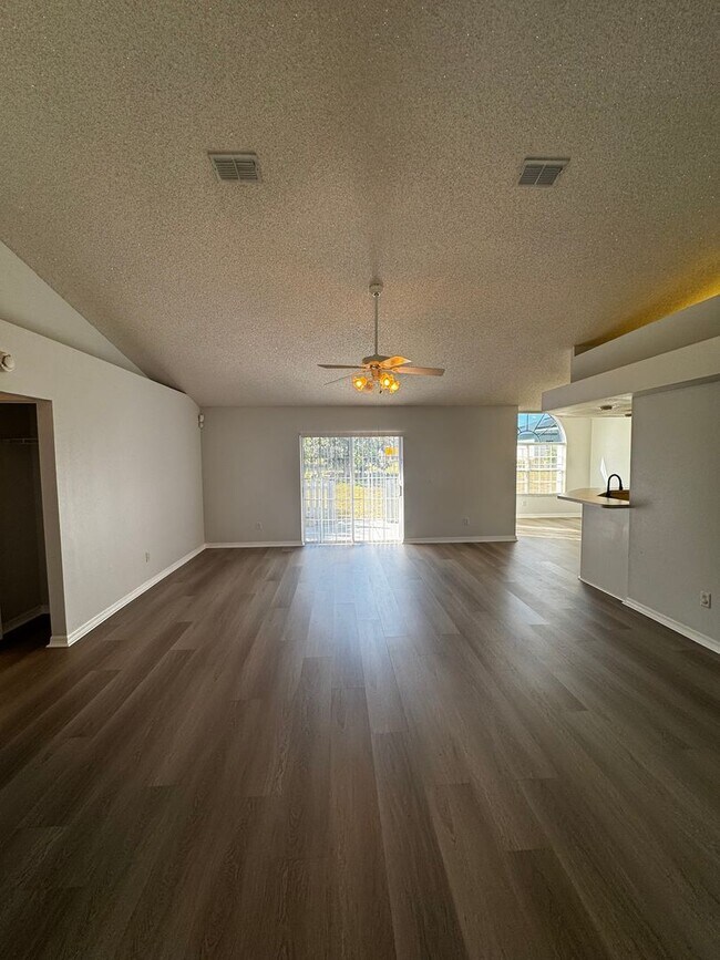 Photo - ? Move-In Ready 3/2/2 Near Ocala – Nearly 2,000 Sq Ft & Beautifully Updated! ?