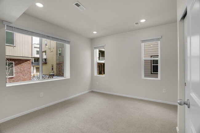 Photo - $3,430.95 with $300 off the first month's Rent - 4 Bedrooms, 3.5 Bathrooms, Townhouse in Broomfie...
