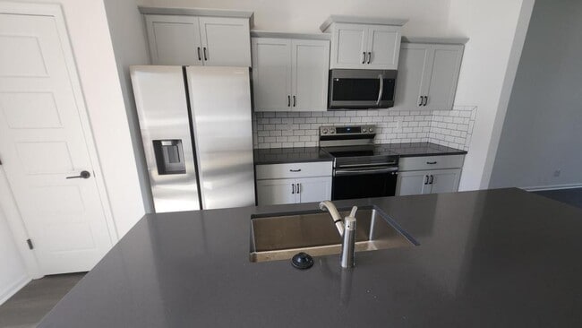 Photo - 7305 W 158th St