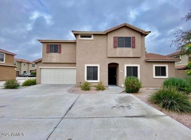 4056 E Abraham Ln