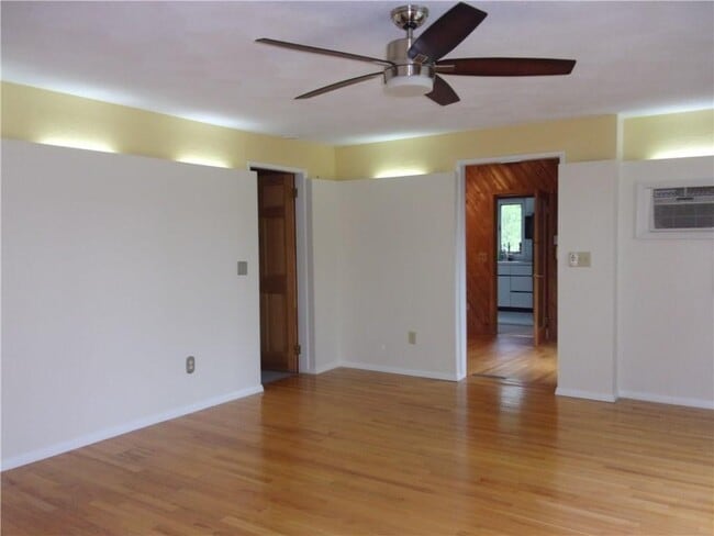 85 Homewood Ave Unit 2nd Flr