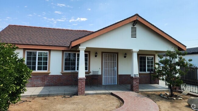 Building Photo - 927 W 3rd St Rental