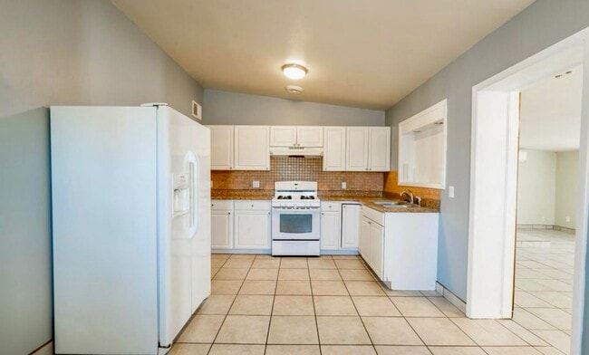 Photo - 1710 Betty Cir