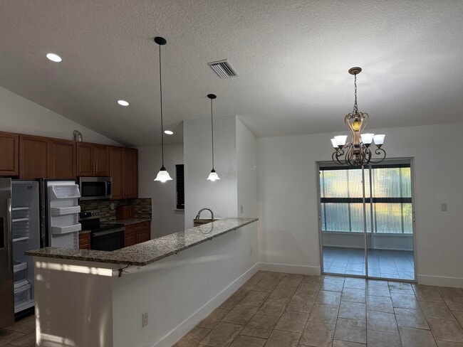 Photo - 2341 SW Halissee St