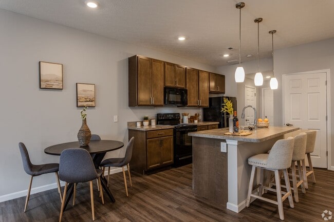 Photo - Ravines at Taylor