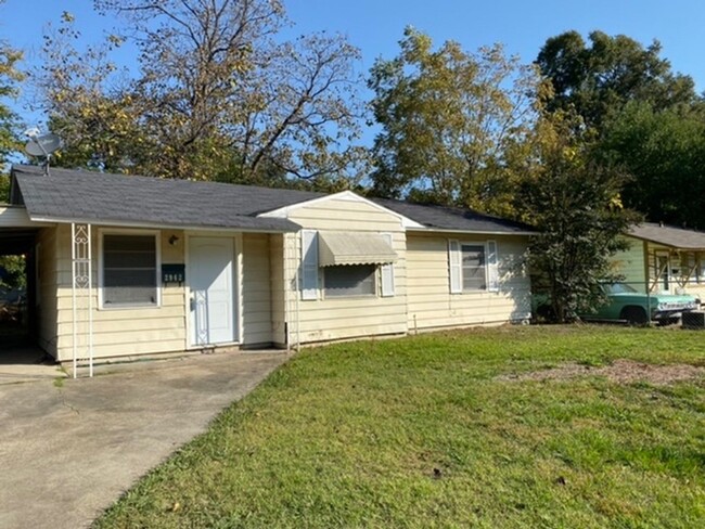 Cozy 3-bedroom, 1.5 bath for lease in west... - Cozy 3-bedroom, 1.5 bath for lease in west... House