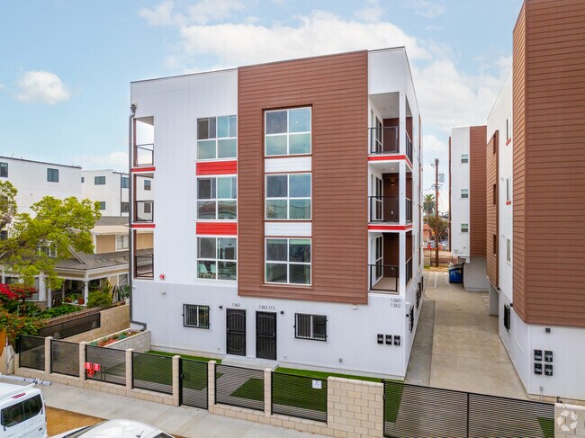 Alt Building