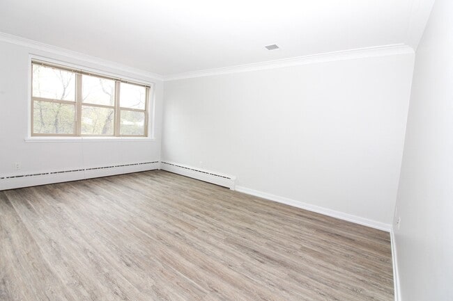 Living Room - 43 Roslyn Road