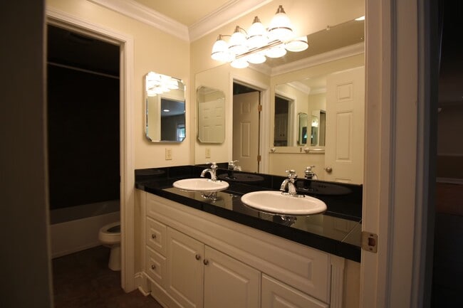 full split bath 2 - 703 Washtenaw Rd