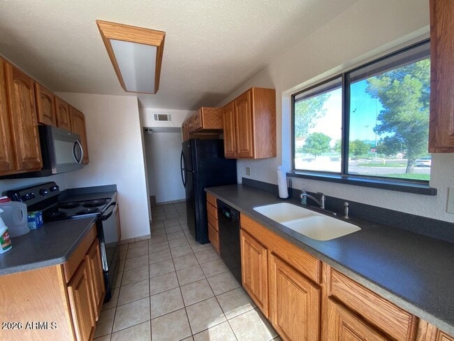 Photo - 74 NW Cargil Pl