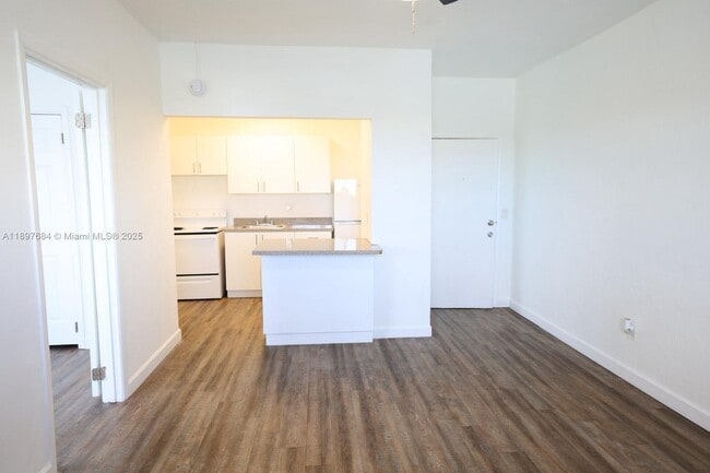 Photo - 2300 W Flagler St Unit 17