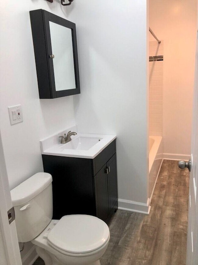 Photo - 1 bedroom in Chicago IL 60657 Unidad 3S