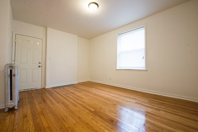 Photo - 5504-12 S Wabash Ave Chicago, IL 60637