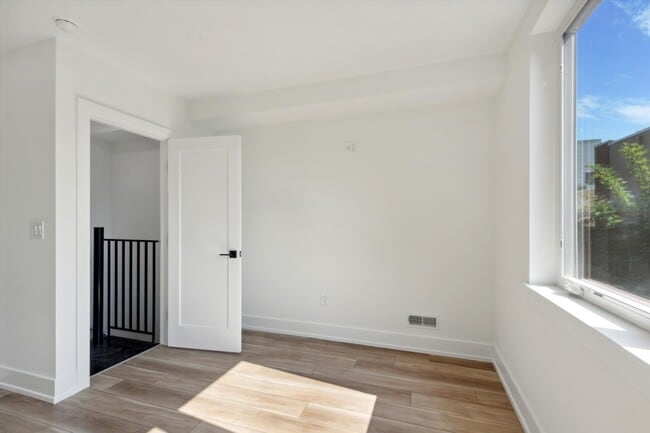 Photo - 2009 N 17th St Unit A