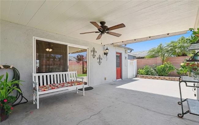 Building Photo - 2205 E Quincy Ave