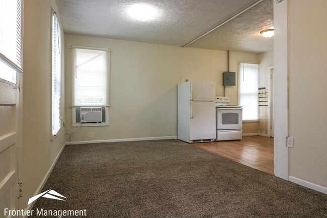 Photo - Charming Home  in a Quiet Community!