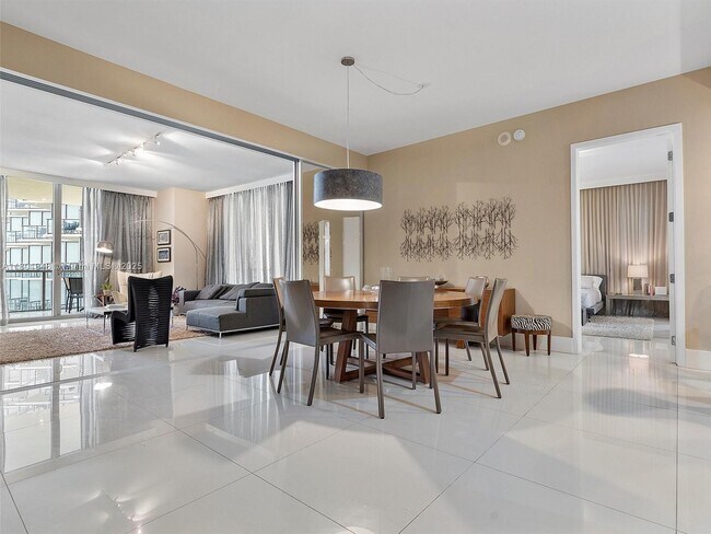 Photo - 9705 Collins Ave Unit 1804N