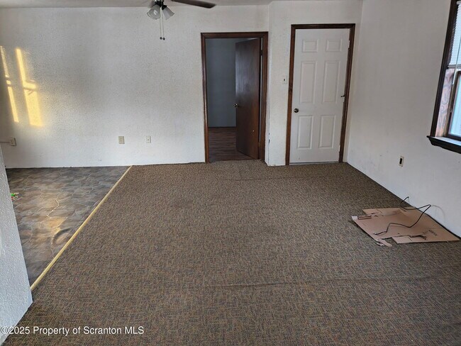 Photo - 2001 Price St