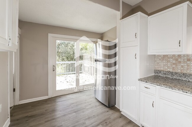 Photo - 136 N White Ave