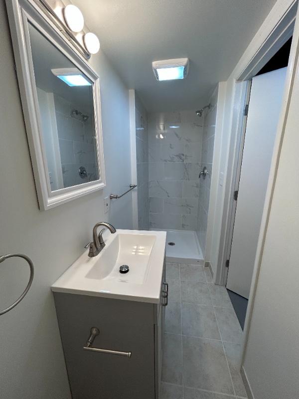 Photo - 410 8th St S