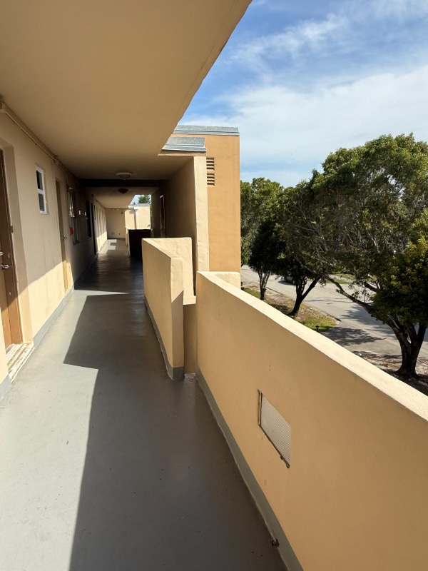 Photo - 1401 NE 191st St Unidad 409