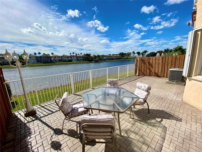 Photo - 11522 NW 69th Ter