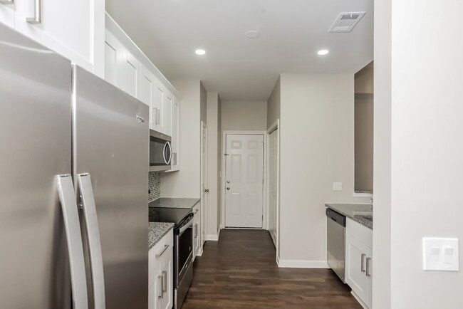 Photo - 4581 Doral Dr SW