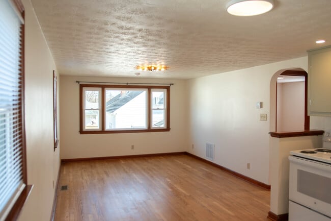 Living Room - 939 Washington Ave