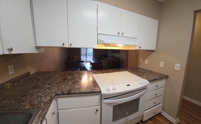 Photo - 17 7th St