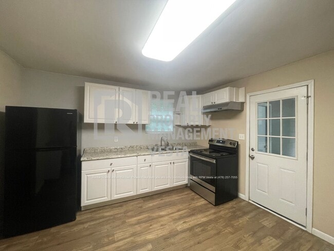 Photo - 3137 Masseyville Rd