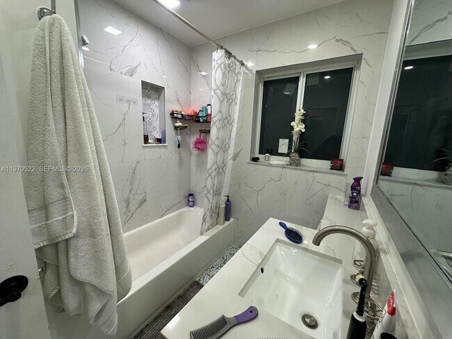 Photo - 34 SE 3rd Terrace