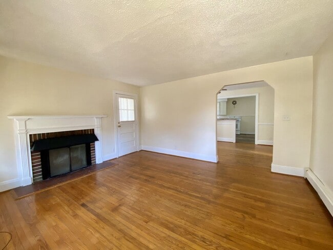 Photo - Hampton Gardens