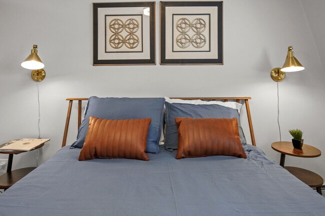 Photo - 22 Bonazzo Dr Unidad Calmwood