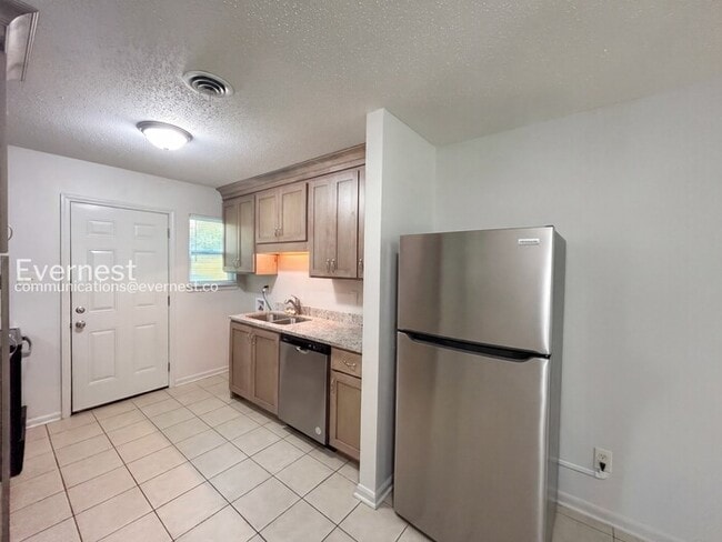 Photo - 1416 Moss Point Dr