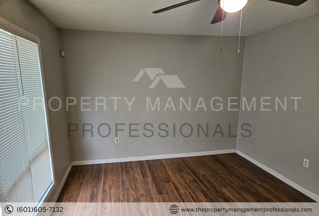 Photo - 1324 Marydale Dr