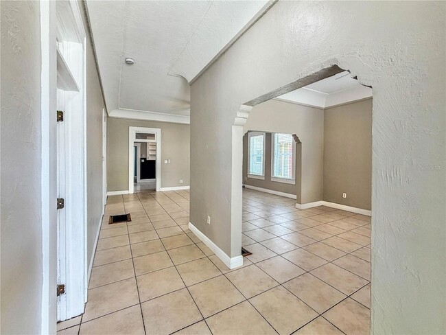 Photo - 2312 E 10th Ave