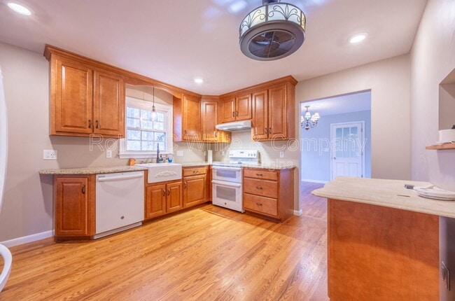 43 Evergreen Rd