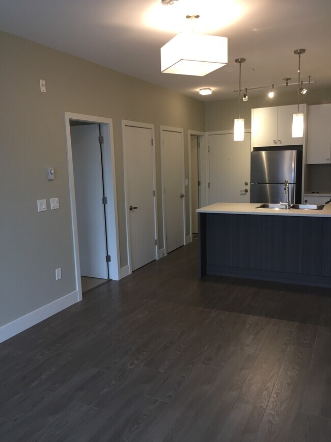 Photo - 1948-1948 N Parallel Rd