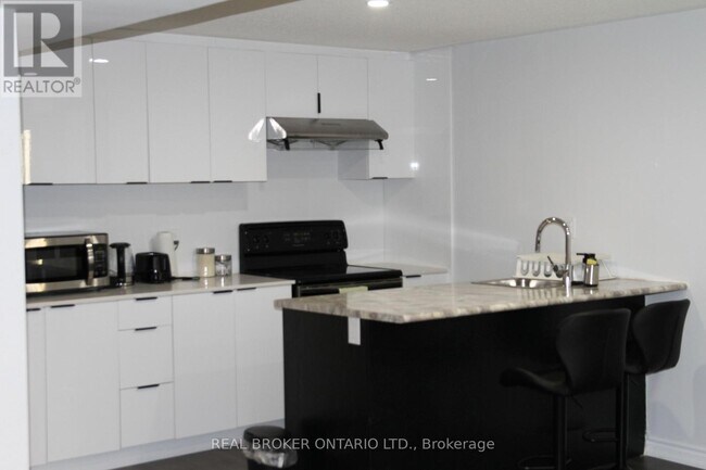 Photo - 31 Swordfish Dr