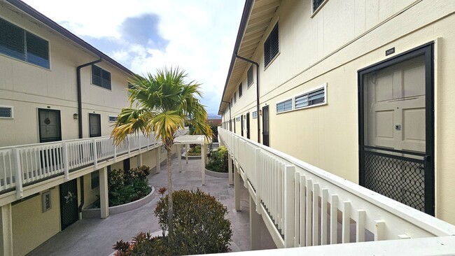 Building Photo - Koolau Vista! Kailua Town convenience. 2 bed, 1.5 bath, 1 covered parking! Unit A-239