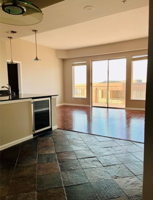 Photo - 3505 Sage Rd Unit 1606