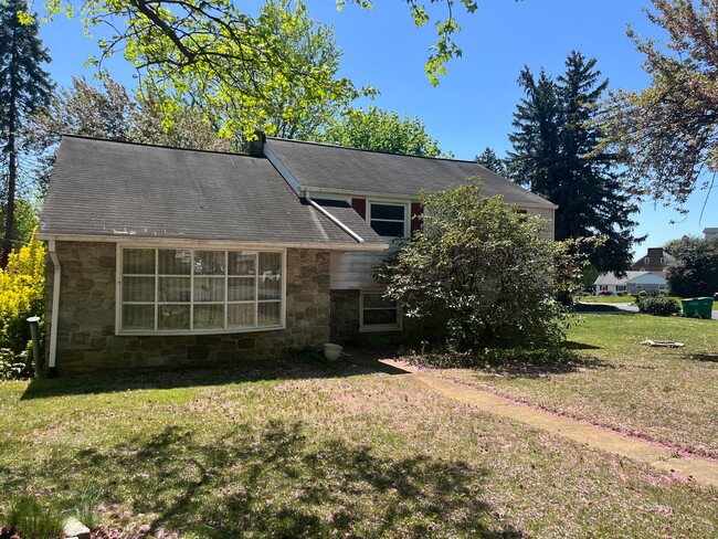Beautiful 3 bedroom in Manheim Township - Beautiful 3 bedroom in Manheim Township House