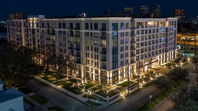 Building Photo - NOVEL River Oaks by Crescent Communities Rental