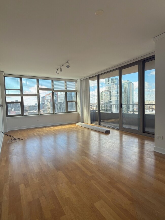 Photo - 200 N Jefferson St Unit 1504