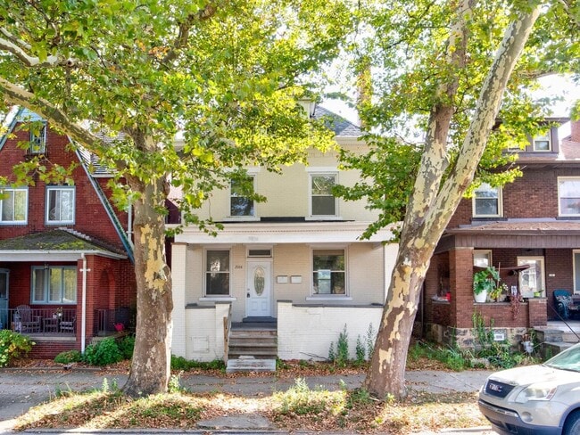 Building Photo - 2106 7th Ave Unit 2106 7th Ave Beaver Falls Apt 1 (first floor)
