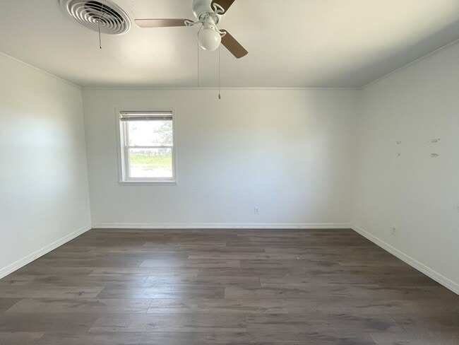 Photo - Country Home (Allows Horses)