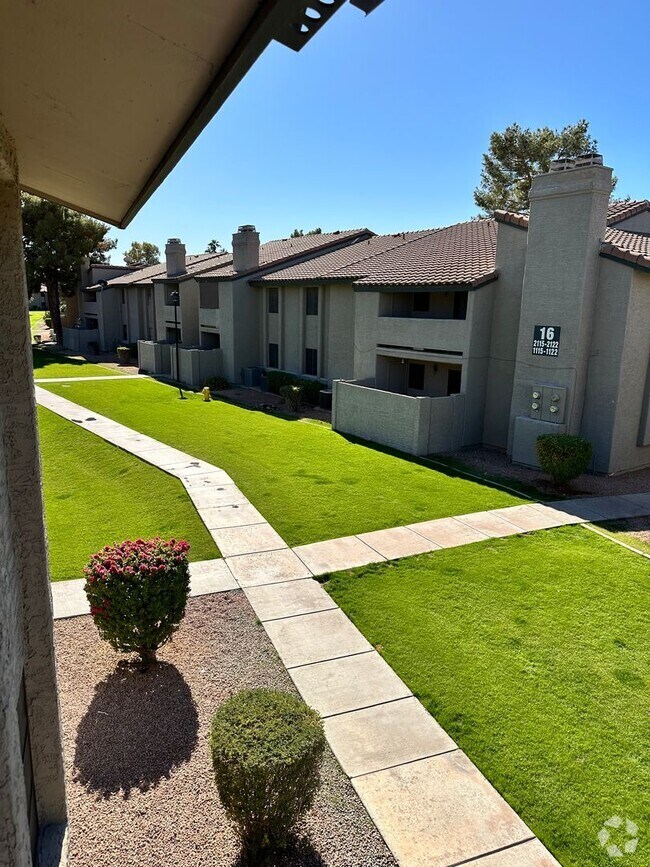 Building Photo - Mesa Townhouse